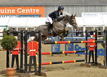 Lottie Tutt & Colours of Romeo Win Blue Chip Pony Newcomers Second Round at Sparsholt College